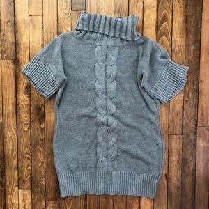NEW YORK & COMPANY Grey Turtleneck Sweater